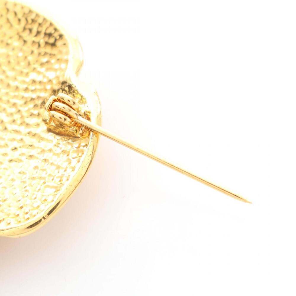 CHANEL Gold Logo Brooch - Picture 4 of 5